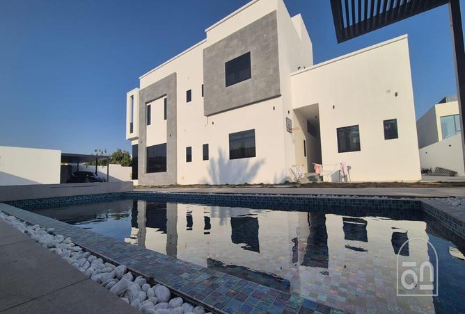 97812812 - Property Image 3