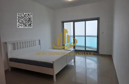 Apartment - 2 Bedrooms - 4 Bathrooms for rent in Corniche Tower - Ajman Corniche Road - Ajman