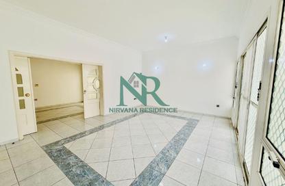 Apartment - 4 Bedrooms - 4 Bathrooms for rent in Al Mushrif - Abu Dhabi