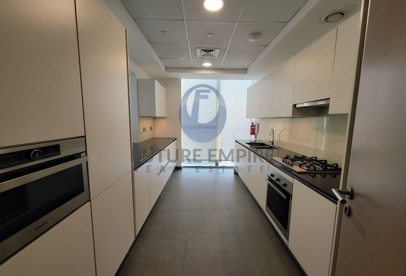 Beautiful View Furnished 3BHK Apartment + Maid photo 6