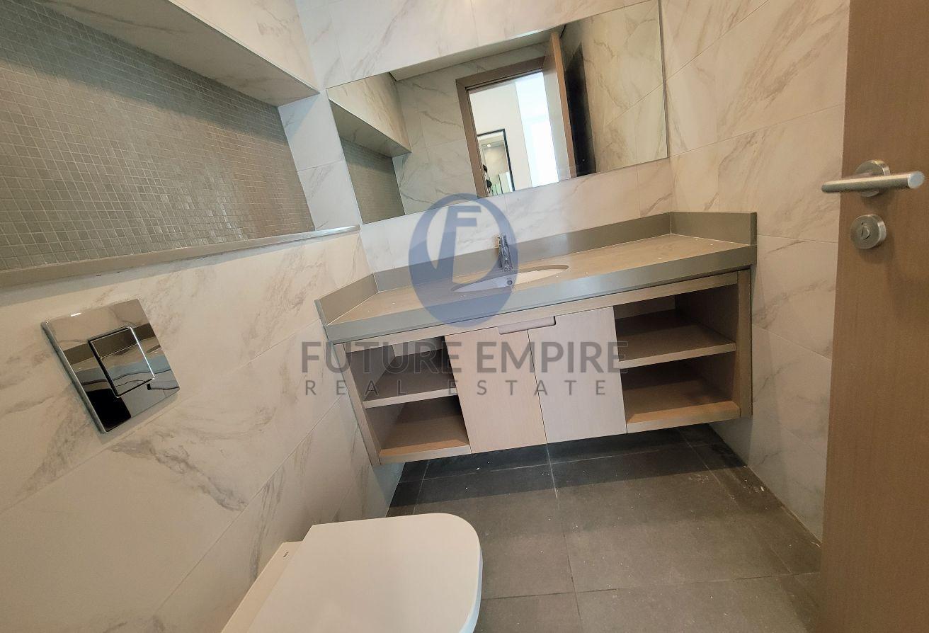 Beautiful View Furnished 3BHK Apartment + Maid photo 8