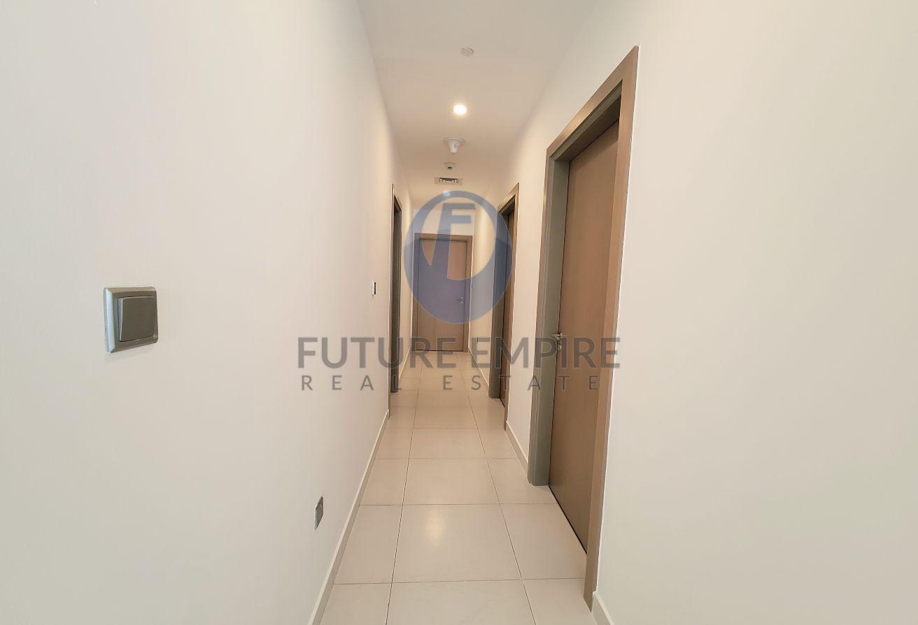 Beautiful View Furnished 3BHK Apartment + Maid photo 12