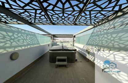 Apartment - 2 Bedrooms - 3 Bathrooms for rent in Oasis 1 - Oasis Residences - Masdar City - Abu Dhabi