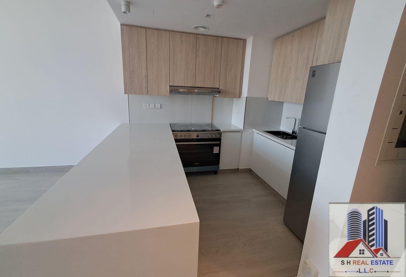 2 BR Apartment in Liwan with Shared Pool photo 6