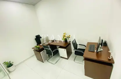 Office Space - Studio - 1 Bathroom for rent in Red Avenue - Al Garhoud - Dubai Office Space - Studio - 1 Bathroom for rent in Red Avenue - Al Garhoud - Dubai