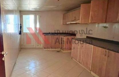 Apartment - 2 Bedrooms - 4 Bathrooms for rent in Ali Mousa Tower 1 - Al Majaz 2 - Al Majaz - Sharjah