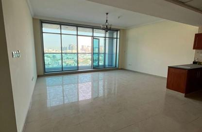 Apartment - 1 Bedroom - 2 Bathrooms for rent in Corniche Tower - Ajman Corniche Road - Ajman