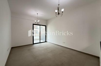 Apartment - 1 - 2 for rent in Prestige Building - International City Phase 2 (Al Warsan 4) - Dubai Apartment - 1 - 2 for rent in Prestige Building - International City Phase 2 (Al Warsan 4) - Dubai