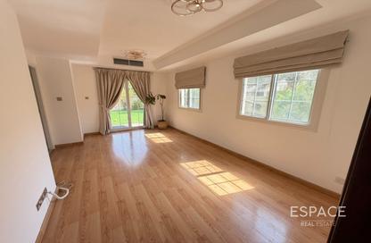Villa - 2 Bedrooms - 2 Bathrooms for rent in Springs 12 - The Springs - Dubai