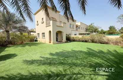 Villa - 2 Bedrooms - 2 Bathrooms for rent in Springs 12 - The Springs - Dubai