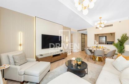 Apartment - 1 Bedroom - 1 Bathroom for sale in Boulevard Point - Downtown Dubai - Dubai