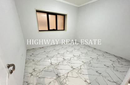 Apartment - 3 Bedrooms - 3 Bathrooms for rent in Muwaileh 3 Building - Muwaileh - Sharjah