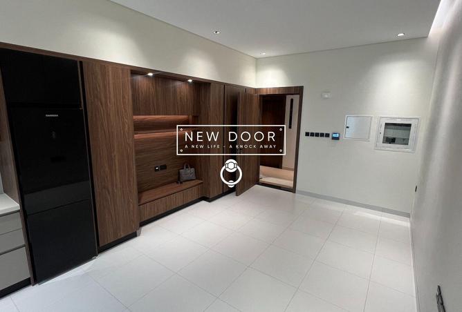 113721800 - Property Image 2