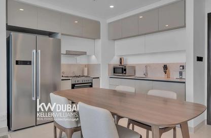 شقة - 2 غرف نوم - 2 حمامات للبيع في برج Marina Vista 1 - مارينا فيستا - إعمار بيتشفرونت - دبي هاربور - دبي