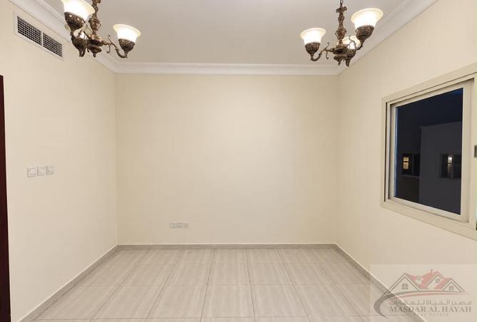 142860475 - Property Image 3