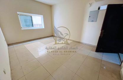 Apartment - 2 - 2 for rent in Al Nabaa Building - Al Naba'ah - Al Sharq - Sharjah