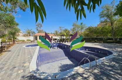 Villa - Studio - 6 Bathrooms for rent in Al Safa 2 Villas - Al Safa 2 - Al Safa - Dubai