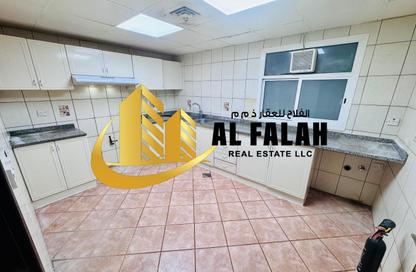 Apartment - 3 Bedrooms - 3 Bathrooms for rent in Al Fardan Centre - Al Majaz 3 - Al Majaz - Sharjah