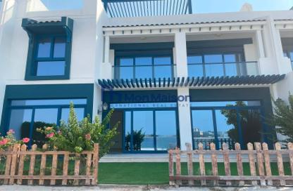 Villa - 5 Bedrooms - 4 Bathrooms for rent in Palma Residences - Palm Jumeirah - Dubai