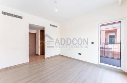 Townhouse - 5 - 6 for rent in Nice - Damac Lagoons - Dubai