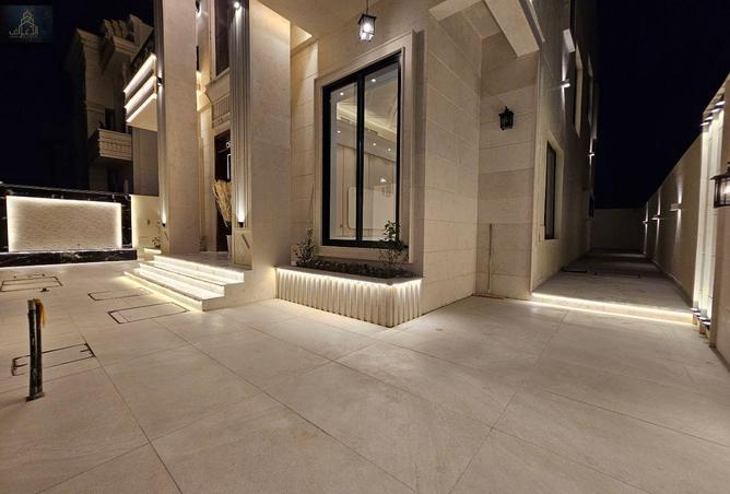 131100611 - Property Image 2