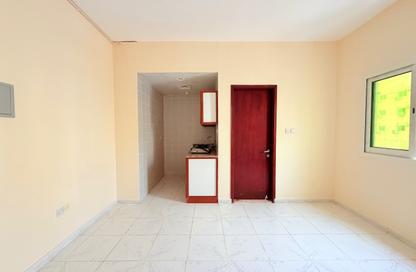 Apartment - Studio - 1 Bathroom for rent in Fire Station Road - Muwaileh - Sharjah