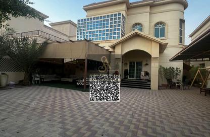 Apartment - 4 Bedrooms - 7 Bathrooms for sale in Al Mowaihat 3 - Al Mowaihat - Ajman
