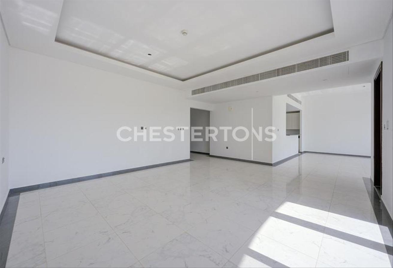 Luxury 5BR Villa | Private Pool | Polo Field View photo 4