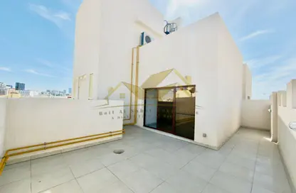 Apartment - Studio - 1 Bathroom for rent in Al Souk Al Kabeer - Bur Dubai - Dubai