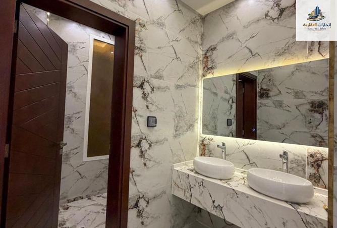 68693055 - Property Image 3