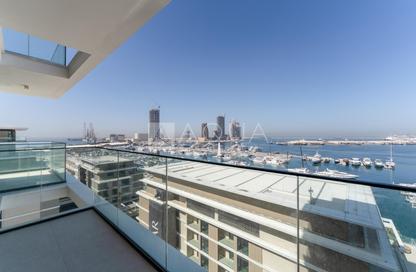 Apartment - 3 Bedrooms - 4 Bathrooms for rent in Seagate Building 1 - Seagate - Mina Rashid - Dubai