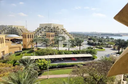 شقة - 1 حمام للايجار في ياقوت - باب البحر - جزيرة المرجان - رأس الخيمة