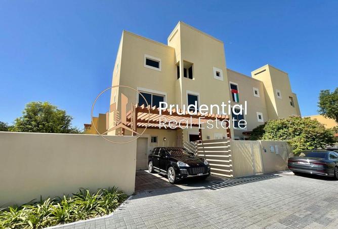 94438181 - Property Main Image