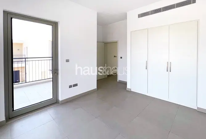 165024403 - Property Image 3