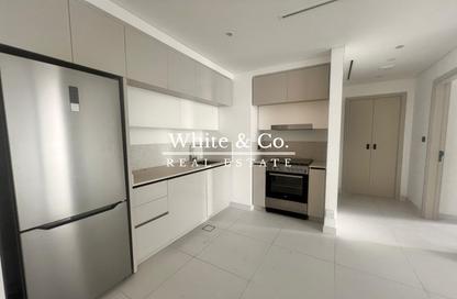 شقة - غرفة نوم - 1 حمام للايجار في برج Marina Vista 2 - مارينا فيستا - إعمار بيتشفرونت - دبي هاربور - دبي شقة - غرفة نوم - 1 حمام للايجار في برج Marina Vista 2 - مارينا فيستا - إعمار بيتشفرونت - دبي هاربور - دبي