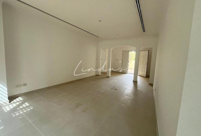 62855007 - Property Image 2