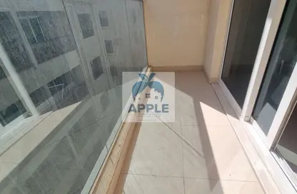 شقة - غرفة نوم - 2 حمامات للايجار في مجمع مويلح - تجارية مويلح - الشارقة