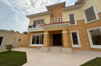 Villa - 5 Bedrooms - 7 Bathrooms for rent in Al Mankhool - Bur Dubai - Dubai