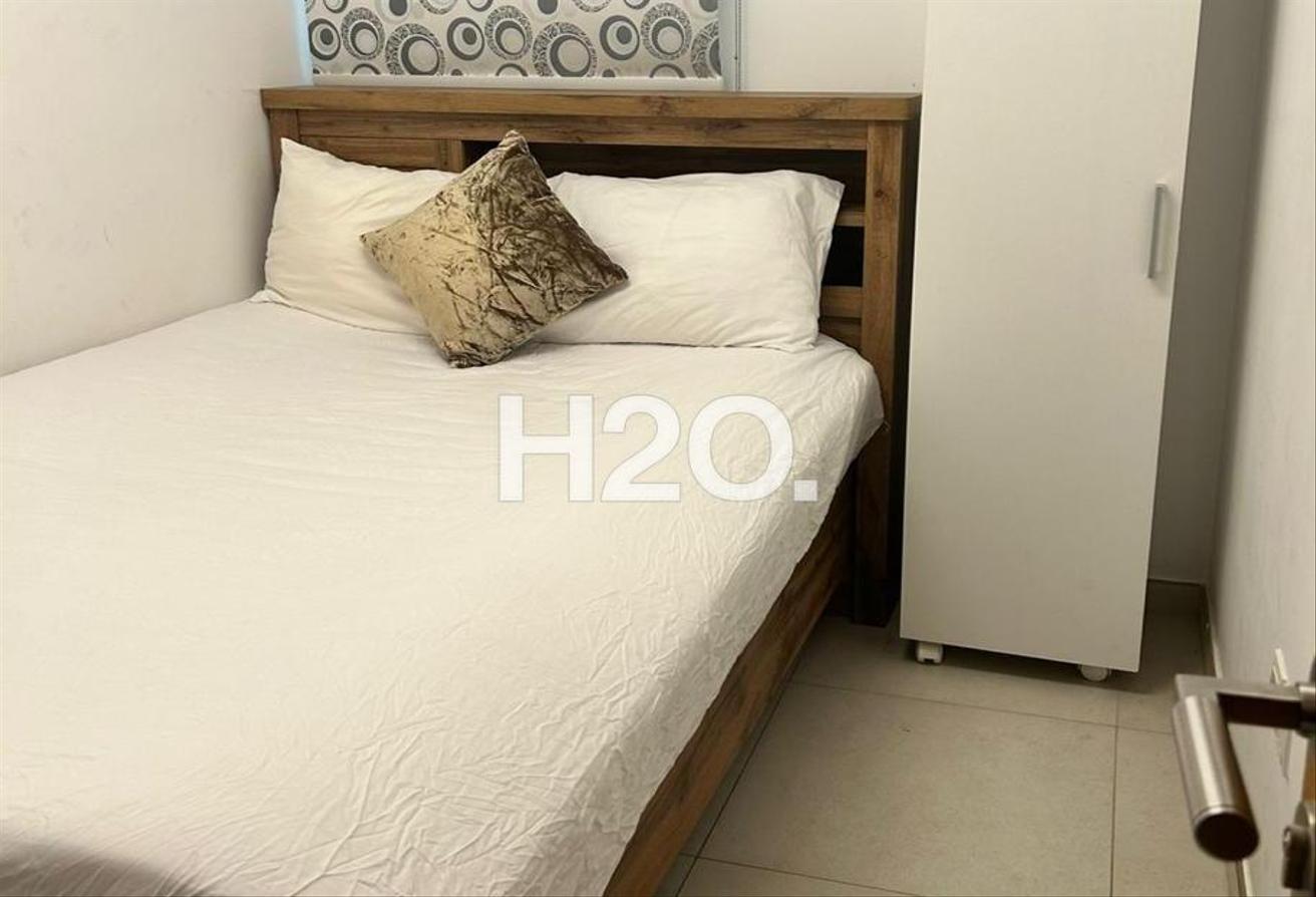 Fully Furnished Duplex | Prime Location | Vacant photo 7