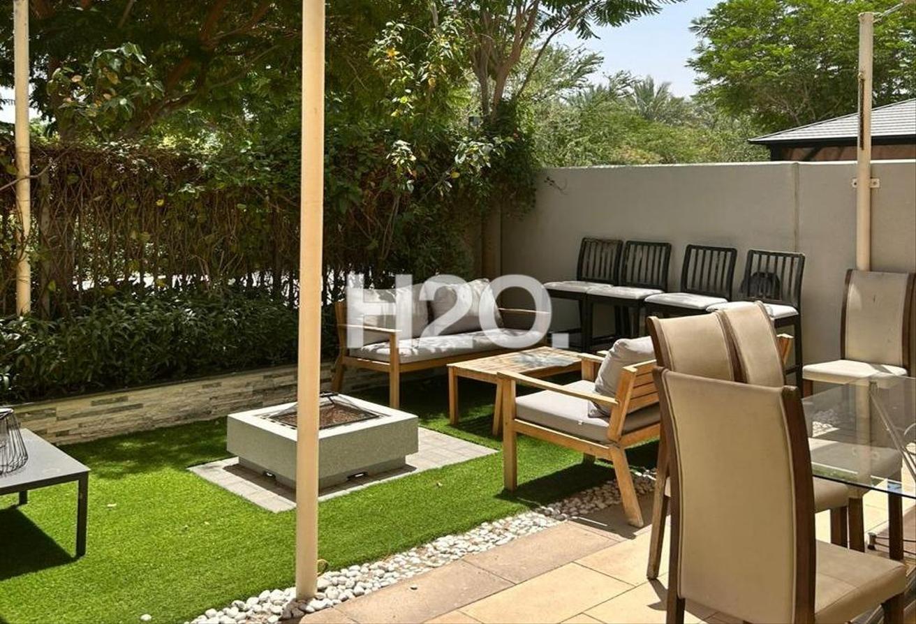 Fully Furnished Duplex | Prime Location | Vacant photo 9