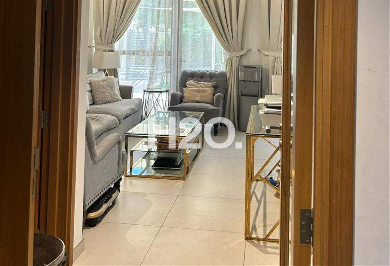 Fully Furnished Duplex | Prime Location | Vacant photo 3