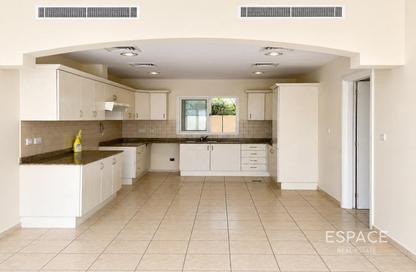 Villa - 3 Bedrooms - 3 Bathrooms for rent in Meadows 1 - Meadows - Dubai