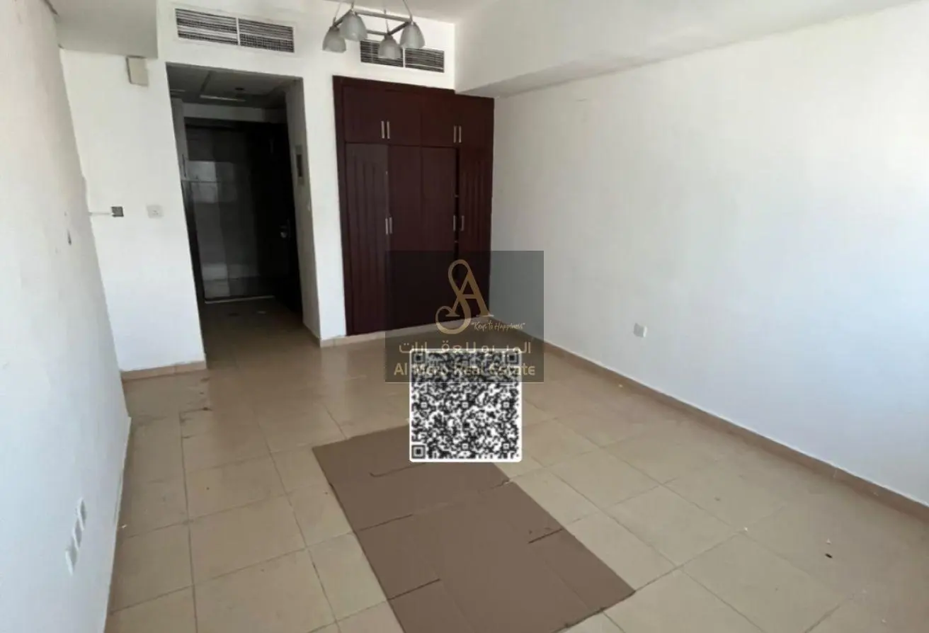 165589598 - Property Main Image