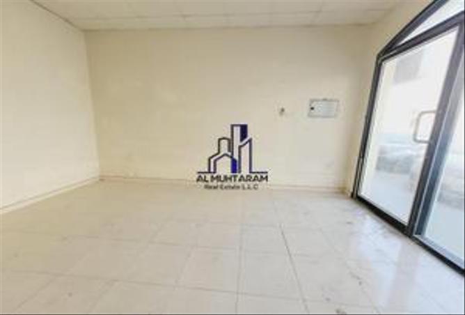 82815335 - Property Image 3