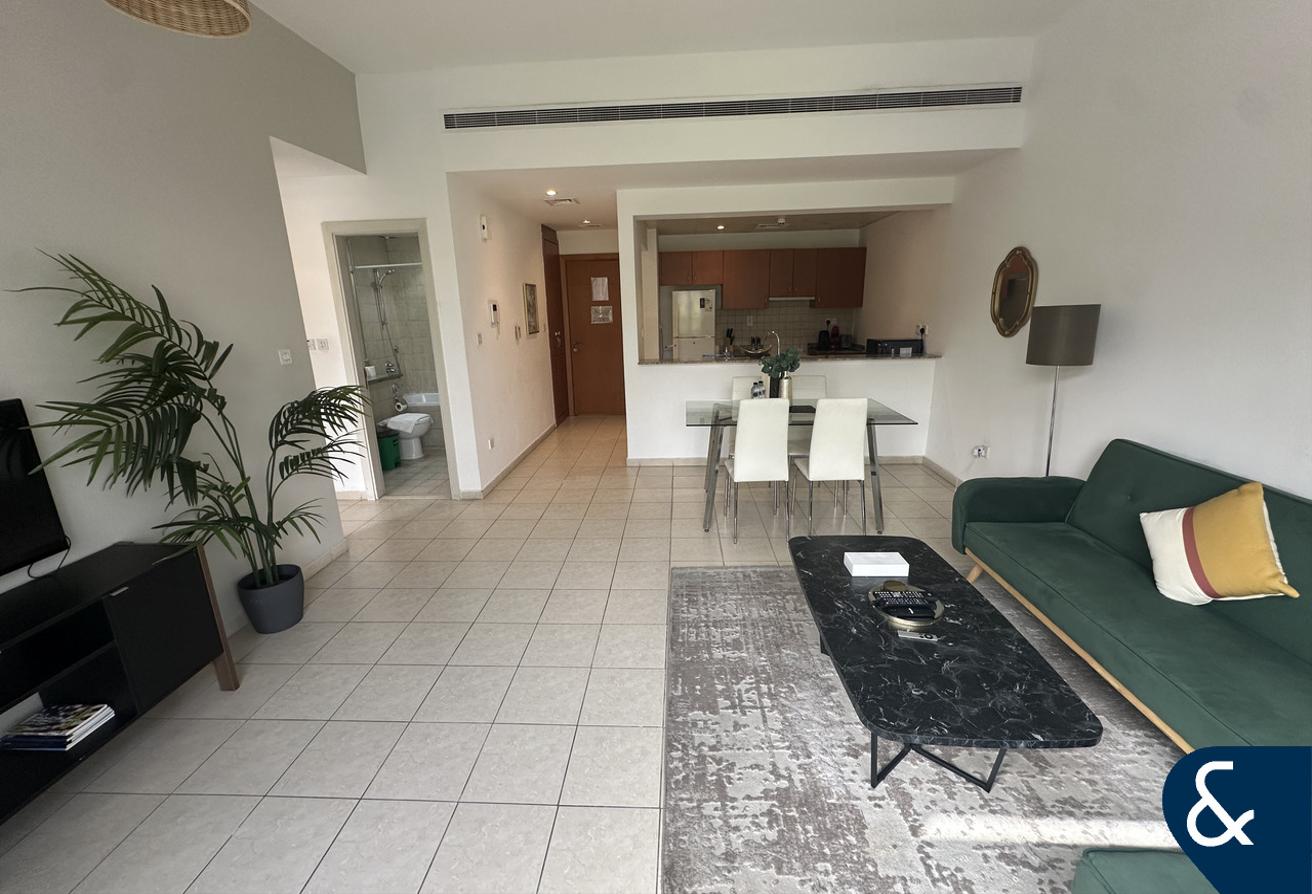 Low Floor | One Bedroom | Covered Parking photo 10