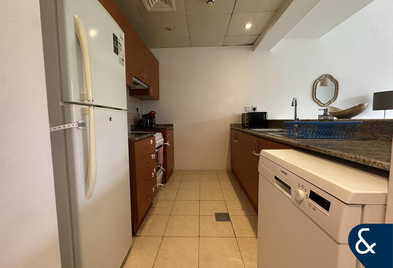 Low Floor | One Bedroom | Covered Parking photo 5