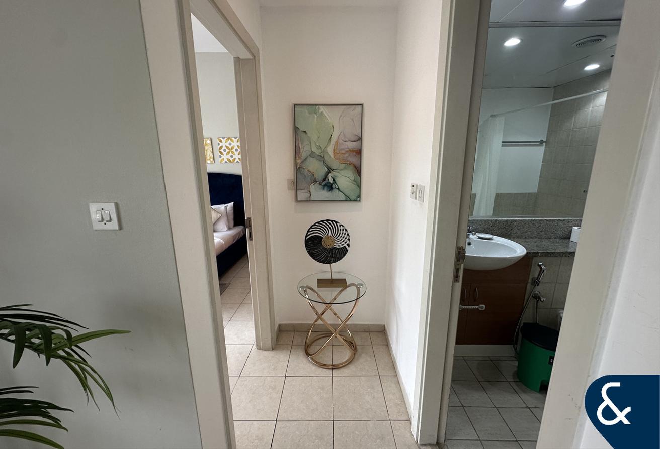 Low Floor | One Bedroom | Covered Parking photo 13