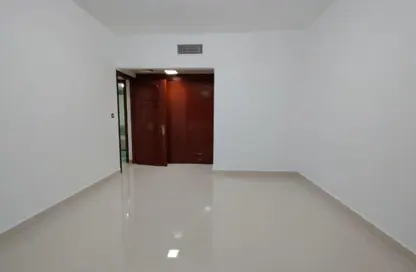 Apartment - 2 Bedrooms - 2 Bathrooms for rent in Hamdan Street - Abu Dhabi
