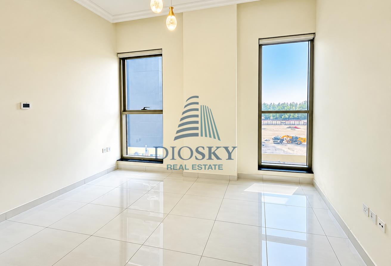 Close to JVC Exit | Spacious | Available Now photo 5