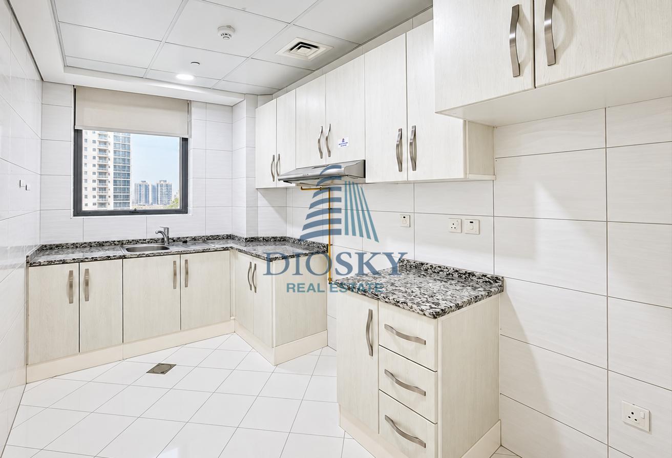 Close to JVC Exit | Spacious | Available Now photo 3
